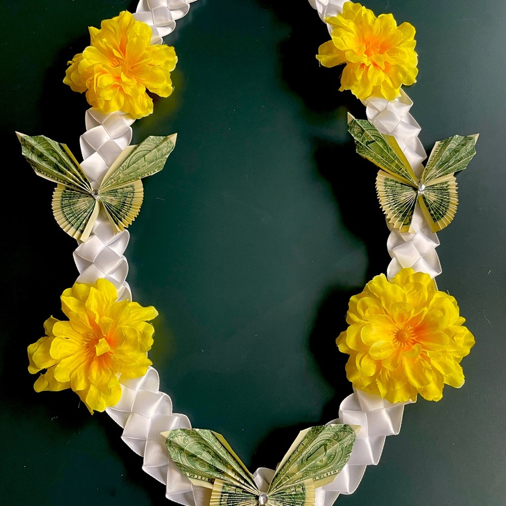 Graduation money leis